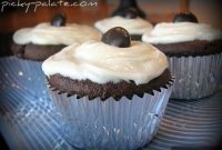 Mint Chocolate Fudge Cupcakes with Junior Mint Centers