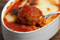 Crispy Chicken Parmesan Meatballs with Marinara Sauce