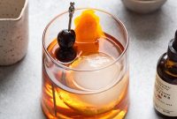 Maple Old-Fashioned Bourbon Cocktail Recipe and Serving Tips