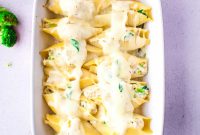Creamy Chicken Alfredo Stuffed Shells with Spinach