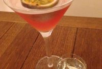 Pornstar Martini Recipe: Passion Fruit Vodka Cocktail