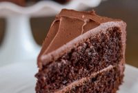 Decadent Homemade Chocolate Cake Recipe with Chocolate Frosting