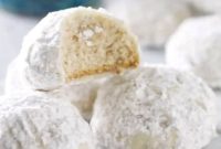 Mexican Snowball Cookies Recipe (Polvorones)