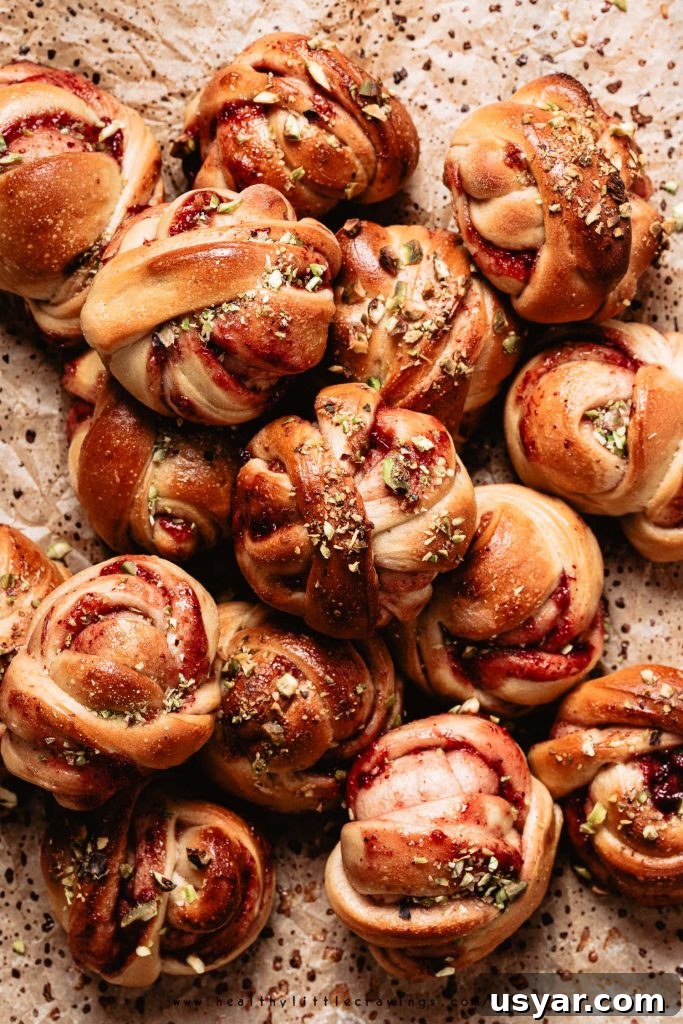 Hygge Cranberry and Pistachio Sweet Buns 2 Christmas cinnamon rolls with lingonberry and pistachios