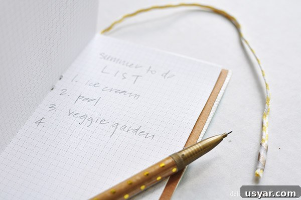 DIY Watercolor Notebook: Make Your Own Sketchbook 7 DIY watercolor notebook | NoBiggie.net