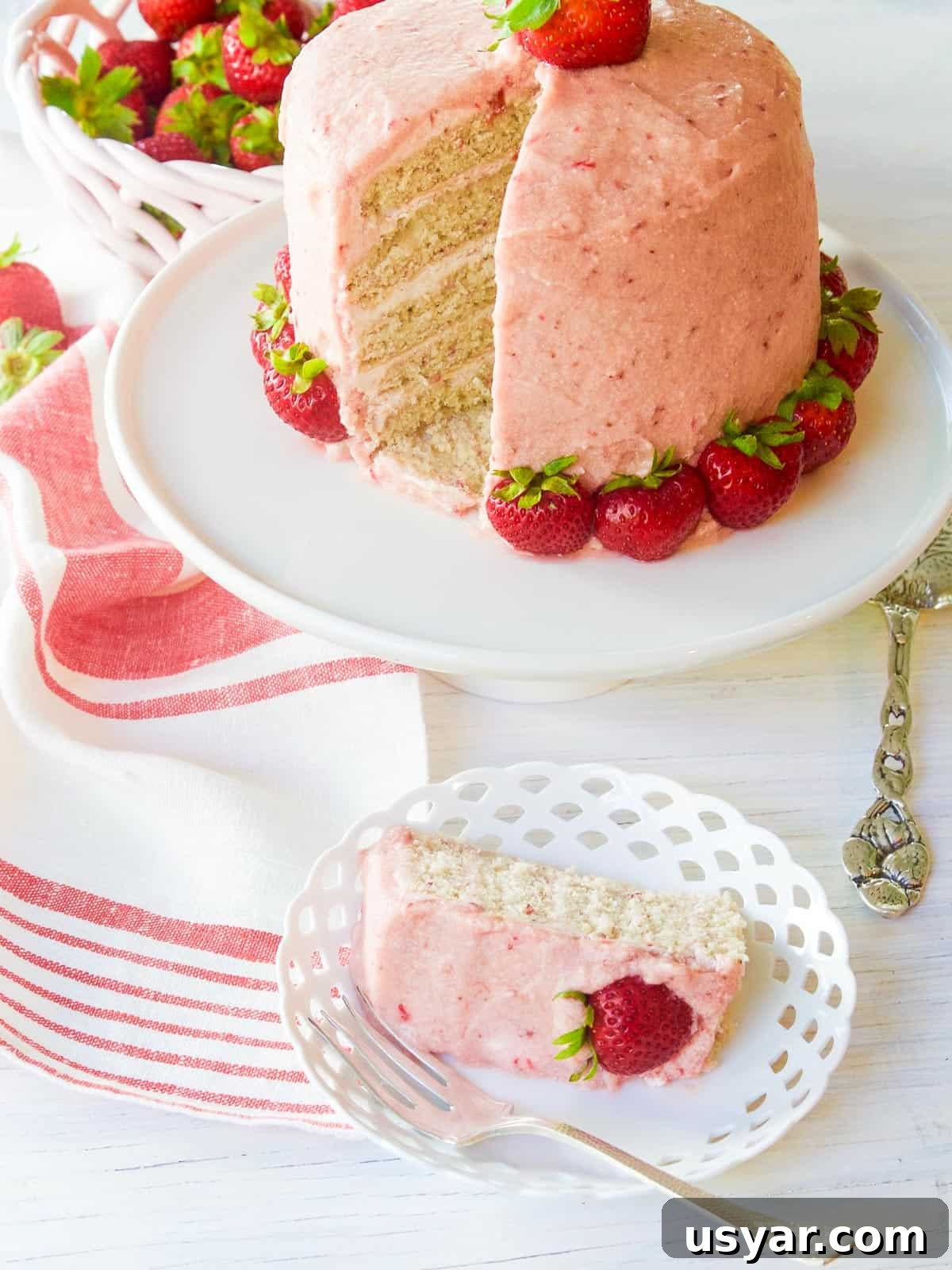 Fresh Strawberry Layer Cake Recipe 4 img 2609 3