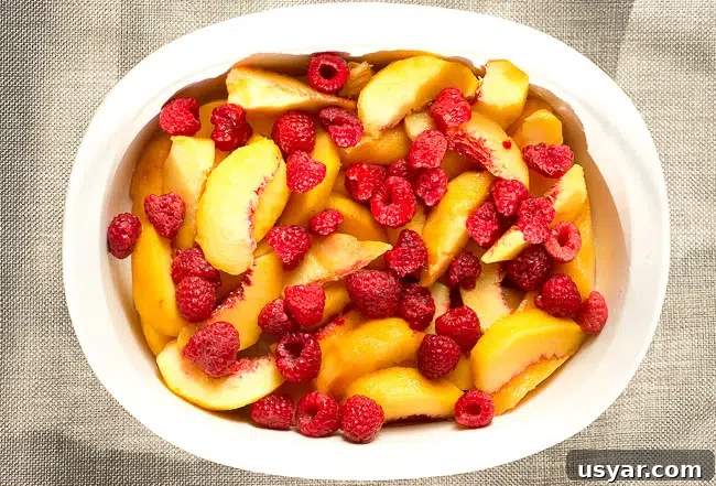 peach raspberry crumble