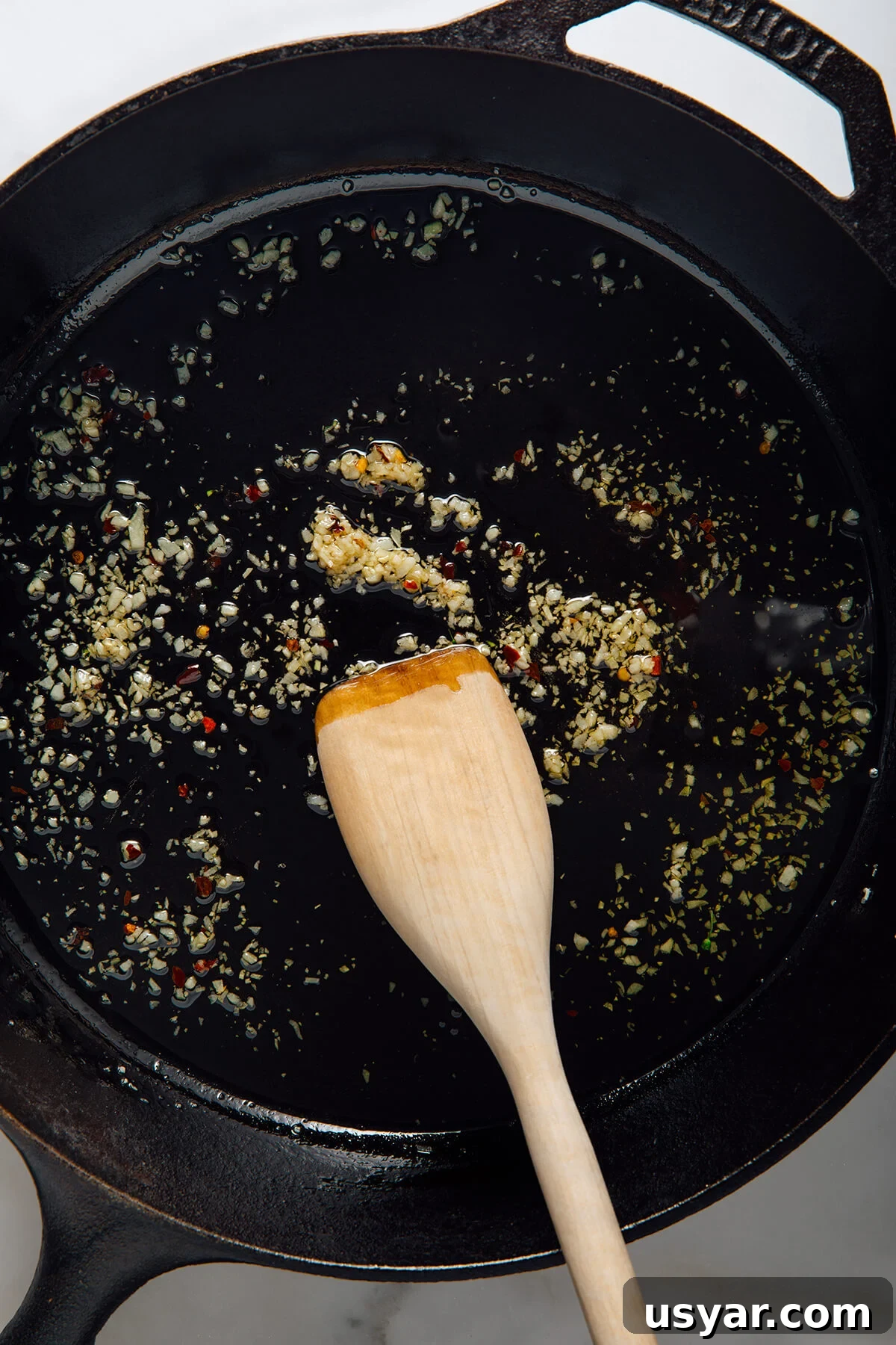 Sun-Dried Tomato and Broccoli Pasta Recipe 4 cooking garlic in olive oil