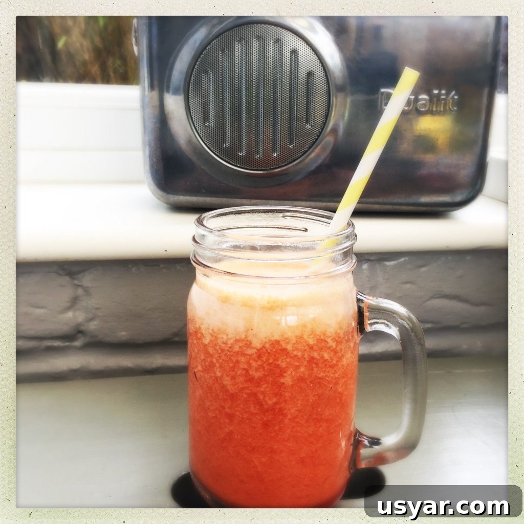 Homemade Peach and Strawberry Juice Recipe 2 peach and strawberry juice recipe, fresh peach juice recipe, summer juice recipe, juicing ideas, easy family food from daisies and pie