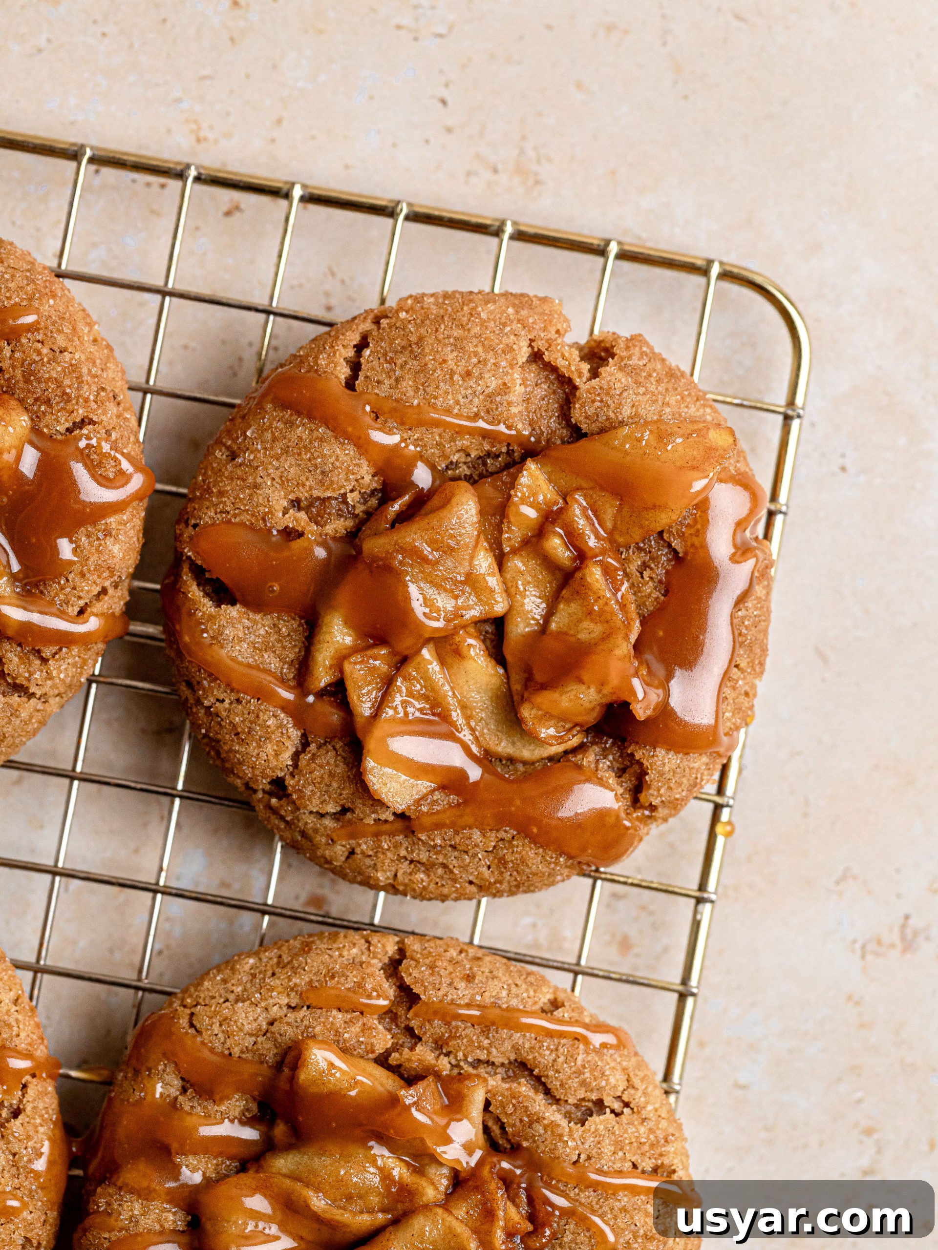 Cinnamon Apple Pie Cookies Recipe 3 Apple topping