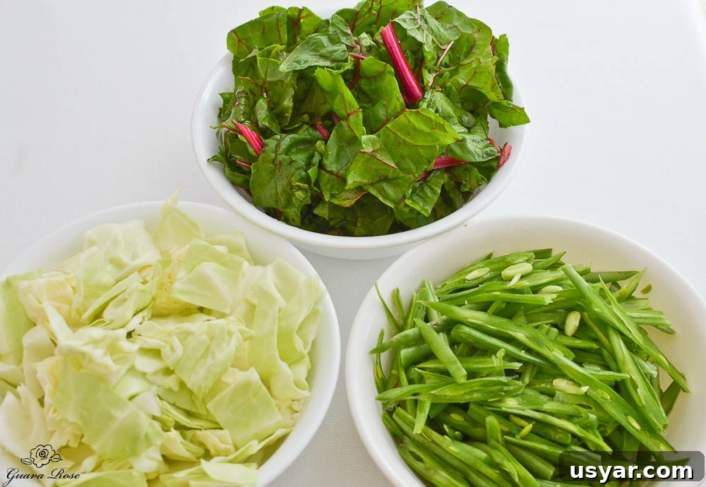 Honu Seaweed Salad: Hawaiian Sea Vegetable Recipe 5 Cut cabbage, swiss chard and green beans