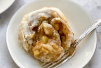 Cinnamon Rolls Stuffed with Apple Pie Filling